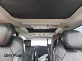 2013 GMC Acadia Denali z VIN 1GKKVTKD8DJ127434, wystawiony jako Copart lot #60221395 z przebiegiem 224 663 mil mil oraz Czysty tytuł • Clean title. Historia ofert i sprzedaży dostępna na DreamBid. Obrazek 10.