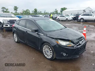 2012 Ford Focus Titanium с VIN 1FAHP3N28CL391014, выставлен на аукционе IAAI как лот 42267424 с пробегом 189 566 миль миль и . История ставок и продаж доступна на DreamBid. Изображение 1.