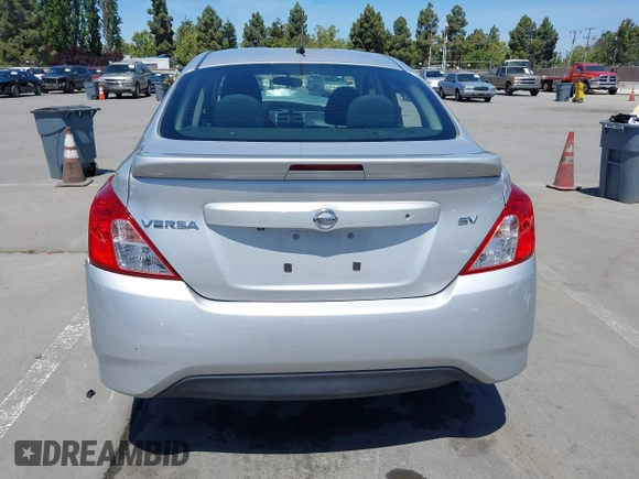 2019 Nissan Versa SV z VIN 3N1CN7AP2KL873700, wystawiony jako IAAI lot #42272553 z przebiegiem 89 256 mil mil oraz . Historia ofert i sprzedaży dostępna na DreamBid. Obrazek 17.