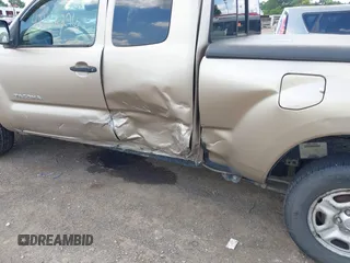 2006 Toyota Tacoma with VIN 5TETX22N76Z288234, listed as a IAAI auction lot 42662296 with 232,395 mi miles and . Bid and sale history available at DreamBid. Image 6.