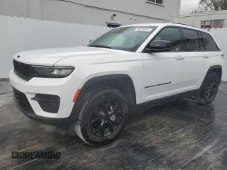 2024 Jeep Grand Cherokee Altitude with VIN 1C4RJGAG7R8546530, listed as a Copart auction lot 76833584 with 9,456 mi miles and Clean title. Bid and sale history available at DreamBid. Image 1.