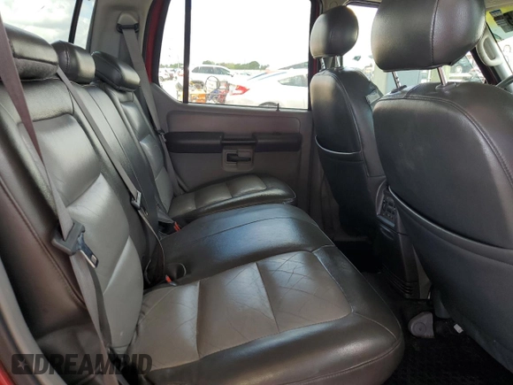 2003 Ford Explorer Sport Trac XLS z VIN 1FMZU67EX3UC07584, wystawiony jako Copart lot #60420185 z przebiegiem 114 575 mil mil oraz Szkoda całkowita • Salvage title. Historia ofert i sprzedaży dostępna na DreamBid. Obrazek 10.