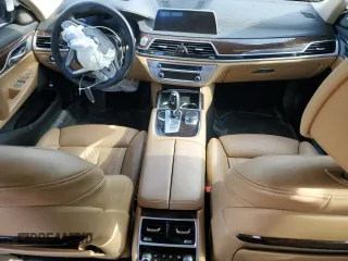 2020 BMW 7 Series 750i xDrive с VIN WBA7U2C02LGM27019, выставлен на аукционе Copart как лот 54122615 с пробегом Не указан миль и Списание • Salvage title. История ставок и продаж доступна на DreamBid. Изображение 8.
