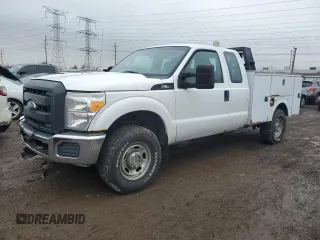 2013 Ford F-350 XL with VIN 1FT8X3B64DEB77676, listed as a Copart auction lot 48233475 with 205,292 mi miles and Clean title. Bid and sale history available at DreamBid. Image 1.