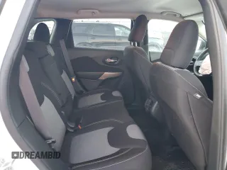 2018 Jeep Cherokee with VIN 1C4PJMAX7JD593297, listed as a Copart auction lot 88072195 with 36,817 mi miles and Salvage title. Bid and sale history available at DreamBid. Image 11.