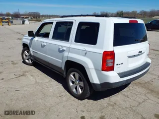 2011 Jeep Patriot Sport with VIN 1J4NF1GB4BD100707, listed as a IAAI auction lot 41876776 with 98,743 mi miles. Bid and sale history available at carsss.com. Image 3.