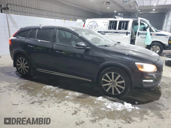 2015 Volvo V60 T5 z VIN YV4612HK1F1001506, wystawiony jako Copart lot #86145044 z przebiegiem 154 826 mil mil oraz Szkoda całkowita • Salvage title. Historia ofert i sprzedaży dostępna na DreamBid. Obrazek 4.