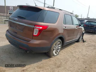2011 Ford Explorer XLT with VIN 1FMHK7D83BGA31531, listed as a IAAI auction lot 42412686 with 236,673 mi miles and . Bid and sale history available at DreamBid. Image 4.