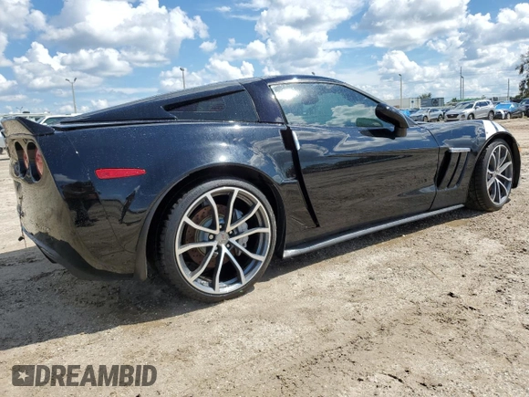 2011 Chevrolet Corvette Z16 Grand Sport 3LT z VIN 1G1YW2DW6B5103238, wystawiony jako Copart lot #73734824 z przebiegiem Nie podano mil oraz Nie do naprawy • Non repairable. Historia ofert i sprzedaży dostępna na DreamBid. Obrazek 3.