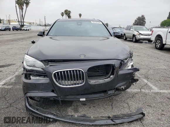 2015 BMW 7 Series 750Li with VIN WBAYE8C56FD782426, listed as a Copart auction lot 58208325 with 50,225 mi miles and Salvage title. Bid and sale history available at DreamBid. Image 5.