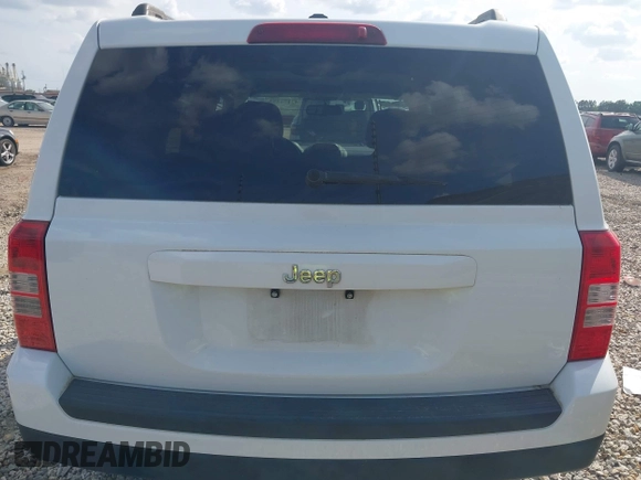 2017 Jeep Patriot Sport with VIN 1C4NJPBA8HD149312, listed as a IAAI auction lot 42176455 with 123,919 mi miles. Bid and sale history available at carsss.com. Image 16.