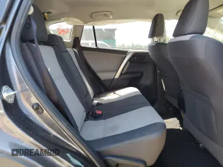 2015 Toyota RAV4 LE z VIN JTMBFREV4FD117615, wystawiony jako Copart lot #59892855 z przebiegiem 174 816 mil mil oraz Szkoda całkowita • Salvage title. Historia ofert i sprzedaży dostępna na DreamBid. Obrazek 11.
