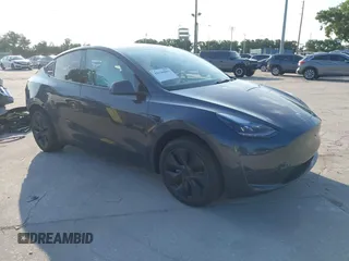 2024 Tesla Model Y с VIN 7SAYGDED6RA334775, выставлен на аукционе IAAI как лот 42336881 с пробегом 10 002 миль миль и . История ставок и продаж доступна на DreamBid. Изображение 1.