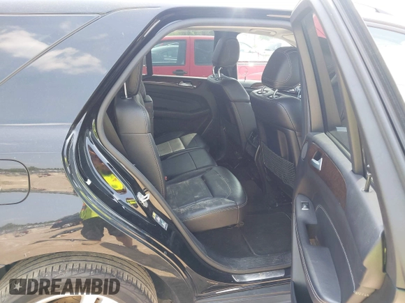 2014 Mercedes-Benz M 350 with VIN 4JGDA5HB9EA418457, listed as a IAAI auction lot 42403893 with 161,206 mi miles and . Bid and sale history available at DreamBid. Image 8.