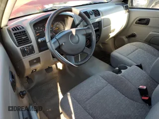 2006 Chevrolet Colorado Work Truck z VIN 1GCCS148X68229695, wystawiony jako Copart lot #83251174 z przebiegiem 80 326 mil mil oraz Czysty tytuł • Clean title. Historia ofert i sprzedaży dostępna na DreamBid. Obrazek 8.