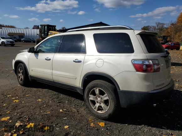 2009 GMC Acadia SLE1 with VIN 1GKEV13DX9J107015, listed as a Copart auction lot 77324484 with 206,008 mi miles and Salvage Title. Bid and sale history available at carsss.com. Image 2.