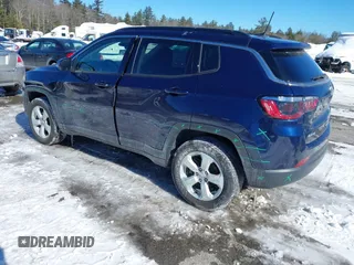 2021 Jeep Compass Altitude z VIN 3C4NJDBB0MT552101, wystawiony jako IAAI lot #41578726 z przebiegiem 49 684 mil mil oraz . Historia ofert i sprzedaży dostępna na DreamBid. Obrazek 3.