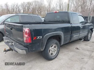 2003 Chevrolet Silverado 1500 LT with VIN 2GCEK19T731319018, listed as a IAAI auction lot 41860041 with 280,119 mi miles. Bid and sale history available at carsss.com. Image 4.