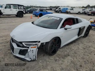 2022 Audi R8 performance quattro with VIN WUACEAFX2N7900201, listed as a Copart auction lot 42250085 with 4,248 mi miles and Clean Title. Bid and sale history available at DreamBid. Image 1.