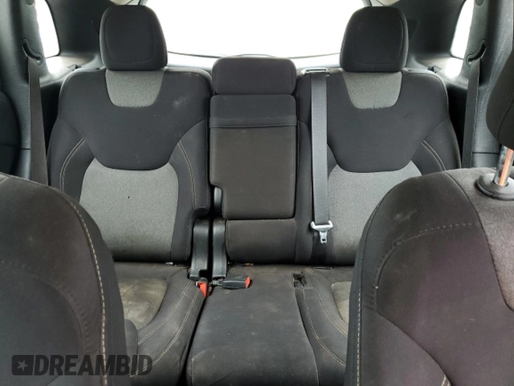 2016 Jeep Cherokee Altitude с VIN 1C4PJLAB1GW273680, выставлен на аукционе Copart как лот 54551335 с пробегом 149 915 миль миль и Списание • Salvage title. История ставок и продаж доступна на DreamBid. Изображение 10.