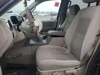 2006 Ford Explorer XLT z VIN 1FMEU73E56UB09853, wystawiony jako Copart lot #48942585 z przebiegiem 154 653 mil mil oraz Szkoda całkowita • Salvage title. Historia ofert i sprzedaży dostępna na DreamBid. Obrazek 7.