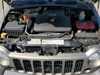 2006 Jeep Liberty Sport with VIN 1J4GL48596W213560, listed as a Copart auction lot 67590494 with 152,349 mi miles and Salvage Title. Bid and sale history available at carsss.com. Image 12.