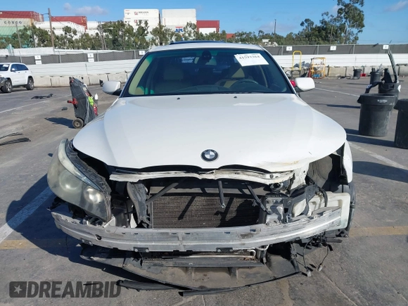 2006 BMW 5 Series 525i with VIN WBANE53516CK84092, listed as a IAAI auction lot 41593364 with 177,580 mi miles. Bid and sale history available at carsss.com. Image 6.