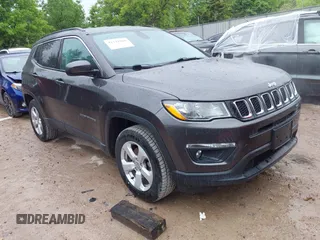 2018 Jeep Compass Latitude z VIN 3C4NJDBB0JT185244, wystawiony jako IAAI lot #42341860 z przebiegiem 64 533 mil mil oraz . Historia ofert i sprzedaży dostępna na DreamBid. Obrazek 1.
