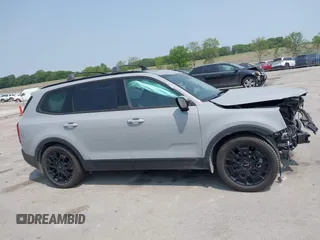 2022 Kia Telluride SX z VIN 5XYP5DHC7NG262332, wystawiony jako IAAI lot #42400373 z przebiegiem 47 580 mil mil oraz . Historia ofert i sprzedaży dostępna na DreamBid. Obrazek 14.