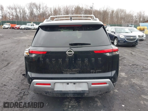 2023 Nissan Pathfinder SL z VIN 5N1DR3CC7PC225860, wystawiony jako IAAI lot #41733202 z przebiegiem 23 118 mil mil oraz . Historia ofert i sprzedaży dostępna na DreamBid. Obrazek 16.