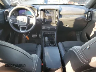 2022 Volvo XC40 Twin Plus with VIN YV4ED3UR5N2676618, listed as a Copart auction lot 50230335 with 28,936 mi miles and Salvage title. Bid and sale history available at DreamBid. Image 8.