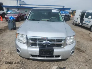 2012 Ford Escape XLS z VIN 1FMCU0C79CKC84677, wystawiony jako Copart lot #64234045 z przebiegiem 138 562 mil mil oraz Czysty tytuł • Clean title. Historia ofert i sprzedaży dostępna na DreamBid. Obrazek 5.