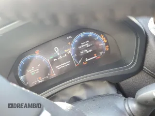 2024 Toyota Highlander XLE z VIN 5TDAAAB57RS013905, wystawiony jako Copart lot #48954735 z przebiegiem 9 006 mil mil oraz Szkoda całkowita • Salvage title. Historia ofert i sprzedaży dostępna na DreamBid. Obrazek 9.