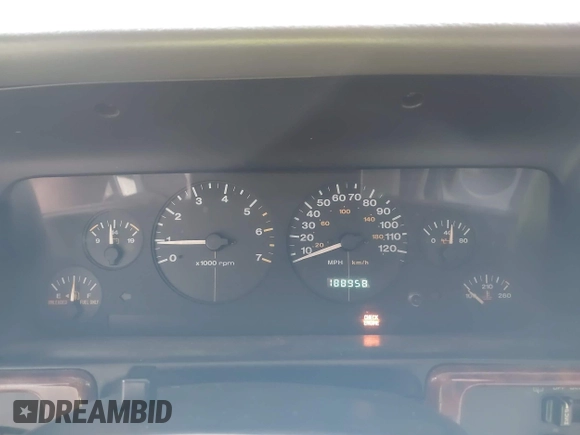 1997 Jeep Grand Cherokee Laredo z VIN 1J4GZ58S7VC737980, wystawiony jako IAAI lot #42256142 z przebiegiem 188 958 mil mil oraz . Historia ofert i sprzedaży dostępna na DreamBid. Obrazek 7.