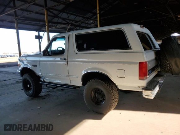 1993 Ford Bronco Custom with VIN 1FMEU15H4PLA36423, listed as a Copart auction lot 49184115 with 203,042 mi miles and Salvage Title. Bid and sale history available at carsss.com. Image 2.