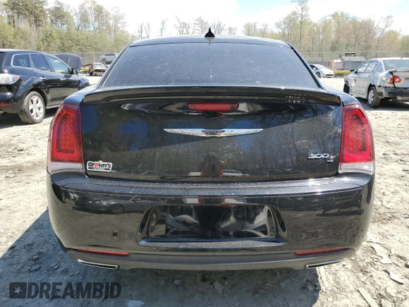 2019 Chrysler 300 with VIN 2C3CCABG7KH660334, listed as a Copart auction lot 52579765 with 47,923 mi miles and Salvage Title. Bid and sale history available at carsss.com. Image 6.