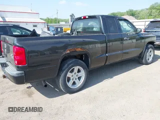 2008 Dodge Dakota с VIN 1D7HW32K88S592237, выставлен на аукционе IAAI как лот 42279584 с пробегом 110 610 миль миль и . История ставок и продаж доступна на DreamBid. Изображение 4.