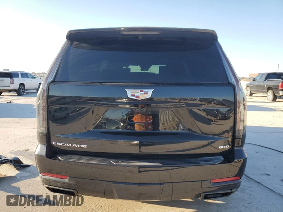 2025 Cadillac Escalade z VIN 1GYS9PRL6SR137800, wystawiony jako Copart lot #49889855 z przebiegiem 3 031 mil mil oraz Szkoda całkowita • Salvage title. Historia ofert i sprzedaży dostępna na DreamBid. Obrazek 6.