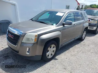 2012 GMC Terrain SLE-1 z VIN 2GKALMEK4C6216592, wystawiony jako IAAI lot #42515504 z przebiegiem 117 943 mil mil oraz . Historia ofert i sprzedaży dostępna na DreamBid. Obrazek 2.