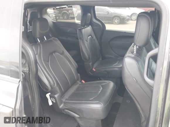2020 Chrysler Pacifica Touring L with VIN 2C4RC1BG6LR247919, listed as a IAAI auction lot 41930508 with 66,952 mi miles and . Bid and sale history available at DreamBid. Image 8.