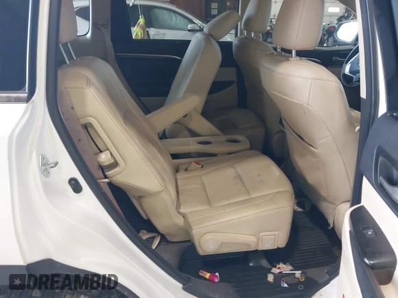 2015 Toyota Highlander Limited with VIN 5TDDKRFH1FS117329, listed as a IAAI auction lot 42776835 with 67,889 mi miles and . Bid and sale history available at DreamBid. Image 8.