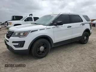 2017 Ford Police Interceptor Utility z VIN 1FM5K8AT8HGA63739, wystawiony jako Copart lot #50907305 z przebiegiem 117 860 mil mil oraz Szkoda całkowita • Salvage title. Historia ofert i sprzedaży dostępna na DreamBid. Obrazek 1.