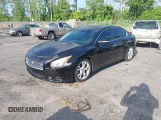 2014 Nissan Maxima S z VIN 1N4AA5AP7EC474825, wystawiony jako IAAI lot #42632041 z przebiegiem 89 627 mil mil oraz . Historia ofert i sprzedaży dostępna na DreamBid. Obrazek 2.