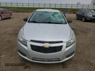 2014 Chevrolet Cruze LS with VIN 1G1PA5SH8E7110328, listed as a Copart auction lot 52757135 with 100,670 mi miles and Clean Title. Bid and sale history available at carsss.com. Image 5.