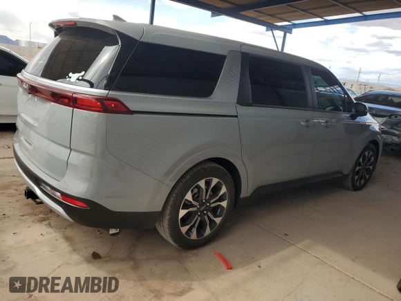 2024 Kia Carnival EX with VIN KNDNC5H35R6423126, listed as a Copart auction lot 52005785 with 23,695 mi miles and Salvage Title. Bid and sale history available at carsss.com. Image 3.