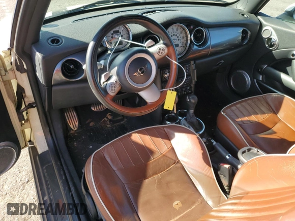 2008 MINI Convertible S with VIN WMWRH33548TL96210, listed as a Copart auction lot 86921934 with 206,446 mi miles and Salvage title. Bid and sale history available at DreamBid. Image 8.