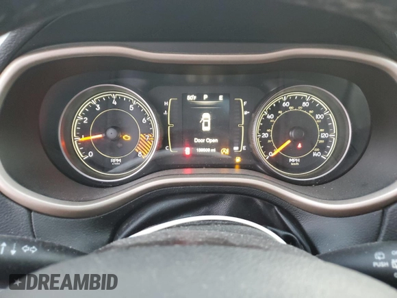 2015 Jeep Cherokee Latitude with VIN 1C4PJMCS8FW682275, listed as a Copart auction lot 85960144 with 139,509 mi miles and Salvage Title. Bid and sale history available at DreamBid. Image 9.