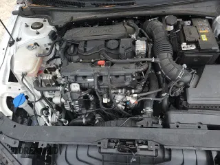 2024 Hyundai Elantra N Line z VIN KMHLR4DF0RU735183, wystawiony jako Copart lot #84828245 z przebiegiem 20 883 mil mil oraz Szkoda całkowita • Salvage title. Historia ofert i sprzedaży dostępna na DreamBid. Obrazek 15.