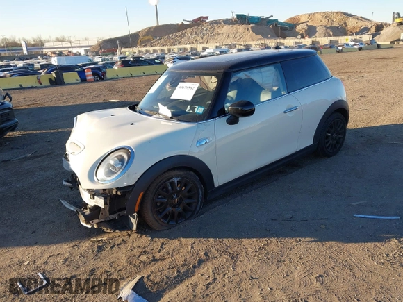 2020 MINI Hardtop Cooper S z VIN WMWXR5C00L2L49498, wystawiony jako IAAI lot #40679562 z przebiegiem 48 387 mil mil oraz . Historia ofert i sprzedaży dostępna na DreamBid. Obrazek 2.
