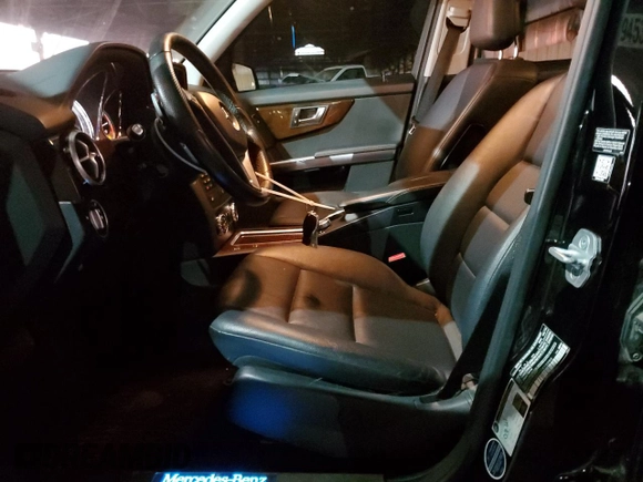 2015 Mercedes-Benz GLK 250 with VIN WDCGG0EB5FG415992, listed as a Copart auction lot 35979453 with 107,014 mi miles and . Bid and sale history available at DreamBid. Image 7.
